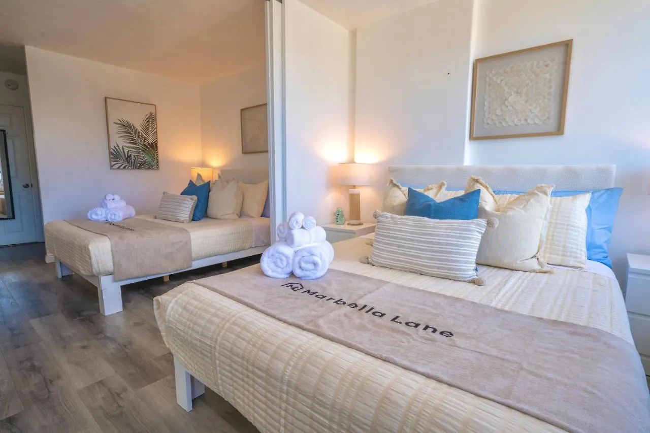 @ Marbella Lane - Vibrant And Refreshing Studio Honolulu