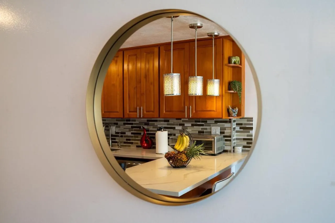 Apartment @ Marbella Lane - Vibrant And Refreshing Studio Honolulu