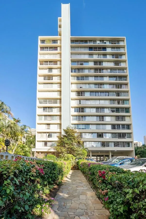 @ Marbella Lane - Vibrant And Refreshing Studio Honolulu Apartment